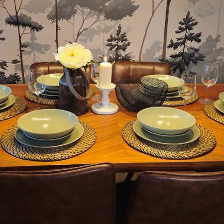 Lägenhet Stilvolles Design In Gohlis Mit Wlan,netflix, Waschmaschine *