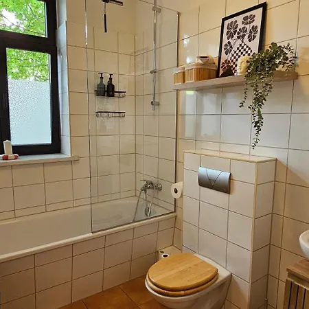 Stilvolles Design In Gohlis Mit Wlan,netflix, Waschmaschine