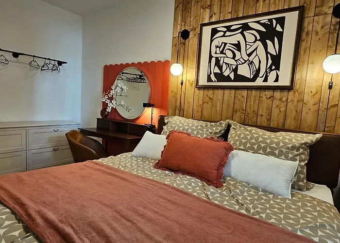 דירה Stilvolles Design In Gohlis Mit Wlan,netflix, Waschmaschine *